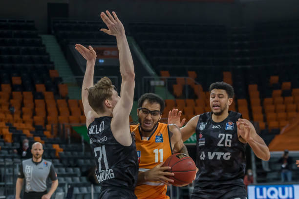 多场焦点对 多场焦点对