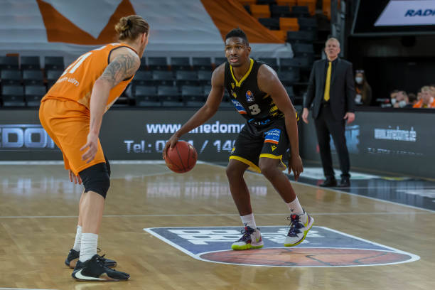 5个篮板的 5个篮板的