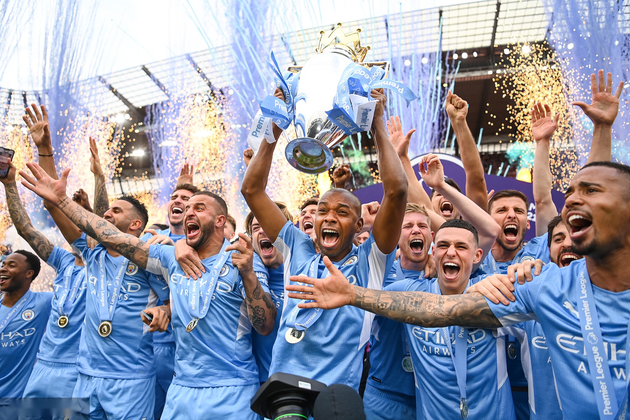 和热那亚而 和热那亚而